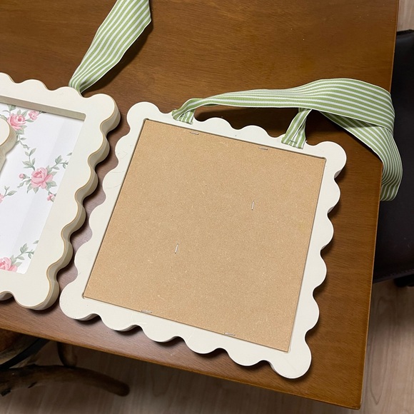 OLIVIA Pottery Barn framed letter name - Picture 4 of 8